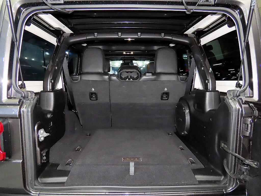 지프 랭글러(JL) 2.0 루비콘 4DR 파워탑 - 이미지 16