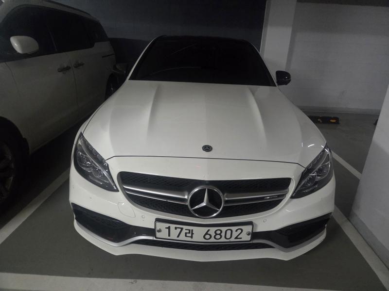 벤츠 C클래스(4세대) C63 AMG - 이미지 3