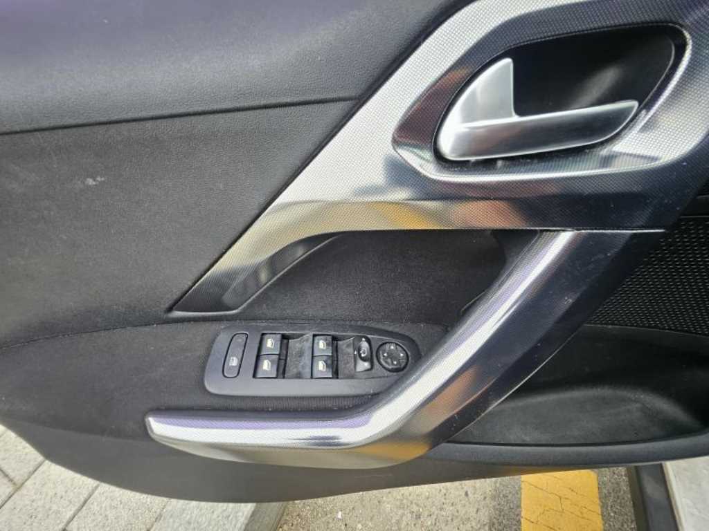 푸조 2008 1.6 e-HDi 펠린 L - 이미지 4