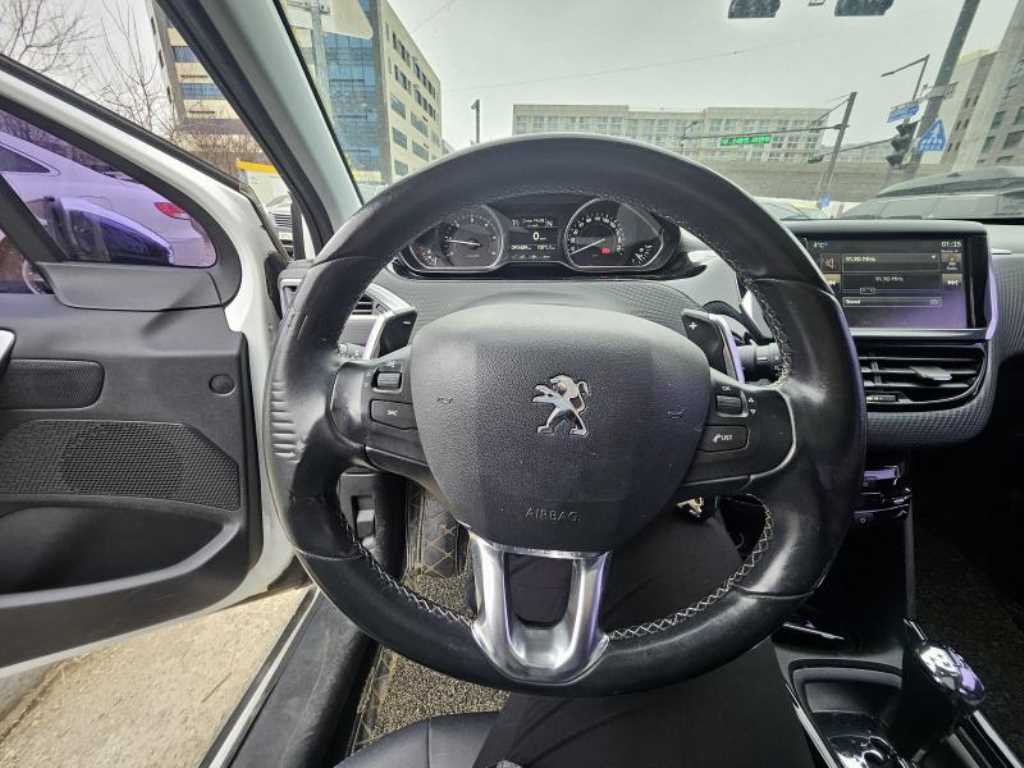 푸조 2008 1.6 e-HDi 펠린 L - 이미지 13