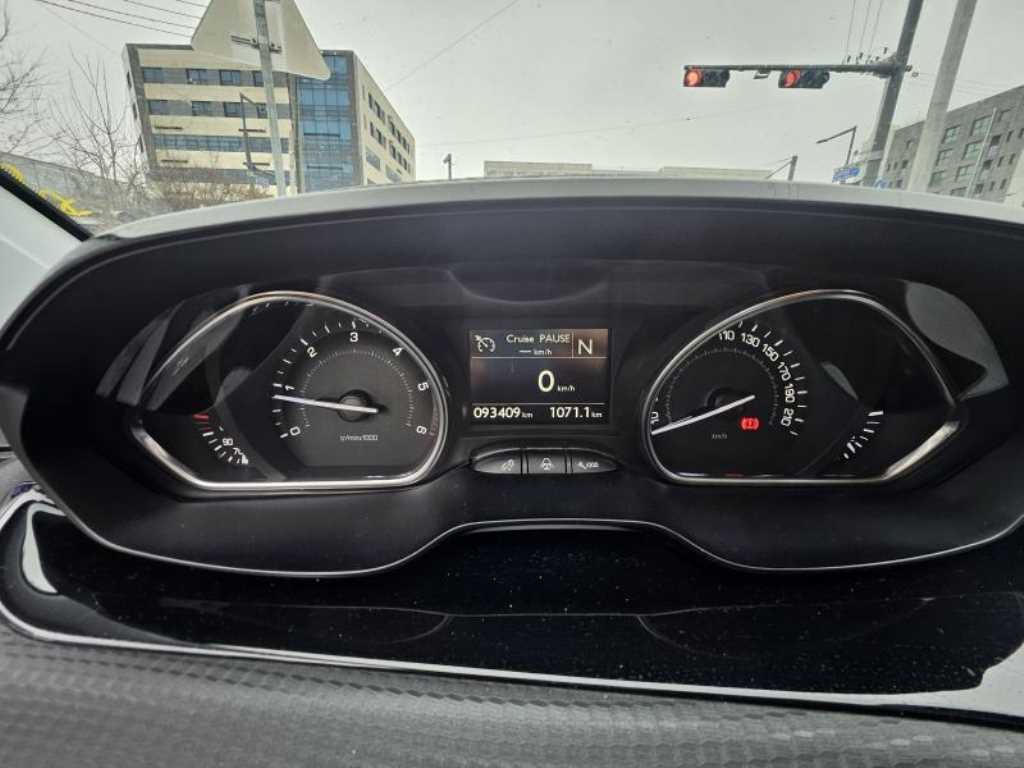 푸조 2008 1.6 e-HDi 펠린 L - 이미지 11