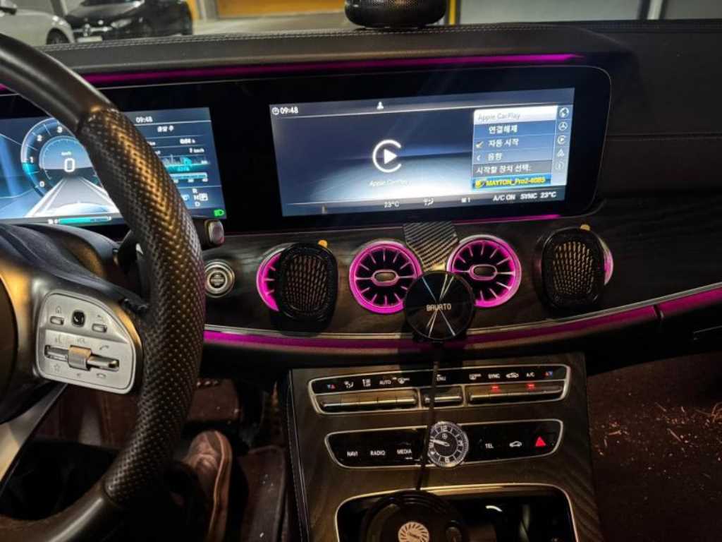 벤츠 E클래스(5세대) 카브리올레 E220d - 이미지 4