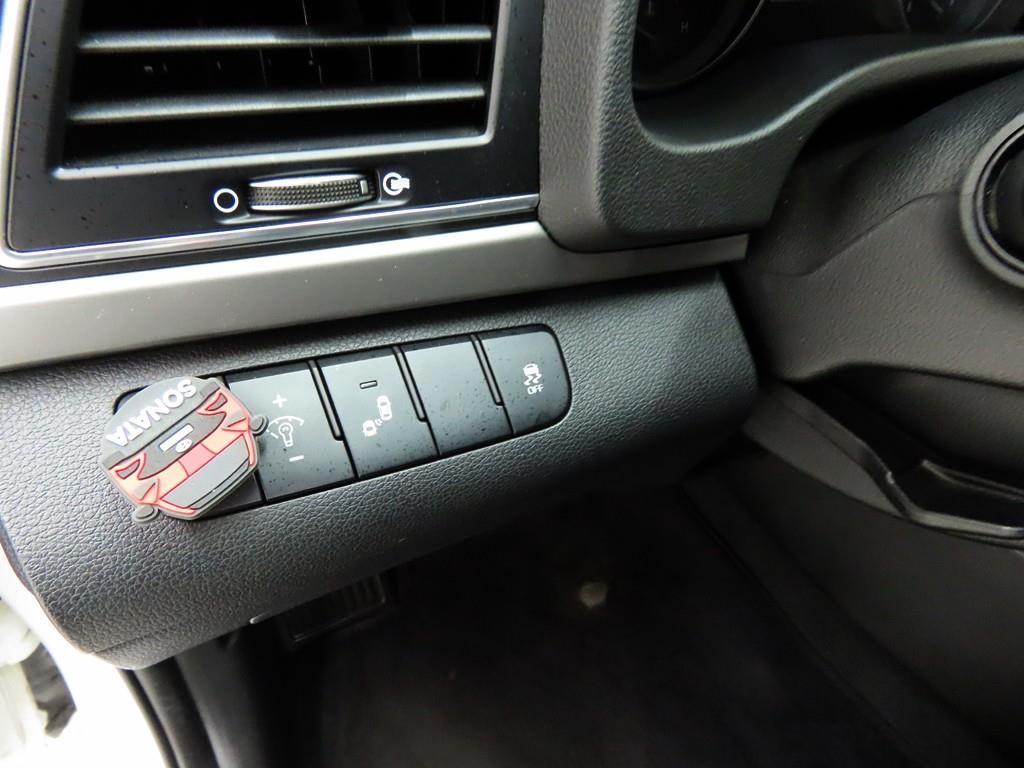 현대 아반떼AD 1.6 GDi 밸류 플러스 - 이미지 14