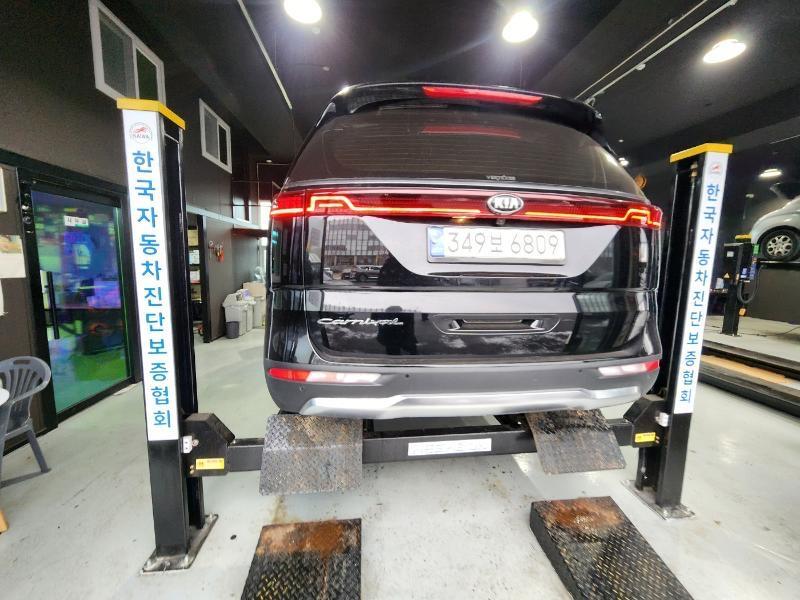 기아 신형 카니발(KA4) 9인승 디젤 시그니처