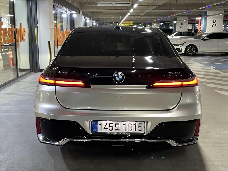 BMW 7시리즈(7세대) 740i xDrive M 스포츠 - 이미지 6