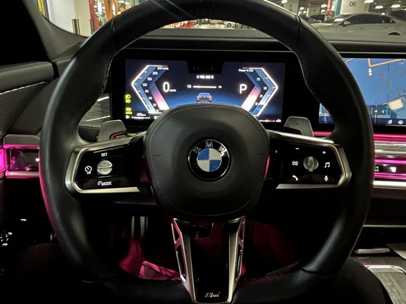 BMW 7시리즈(7세대) 740i xDrive M 스포츠 - 이미지 14