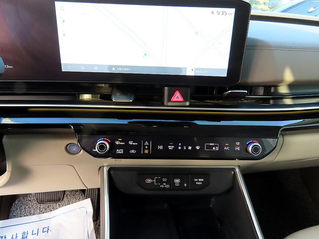 기아 더 뉴카니발 하이브리드(KA4) 1.6 HEV 9인승 시그니처 그래비티 - 이미지 6