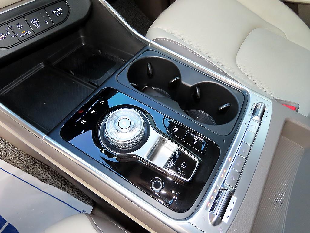 기아 더 뉴카니발 하이브리드(KA4) 1.6 HEV 9인승 시그니처 그래비티 - 이미지 19