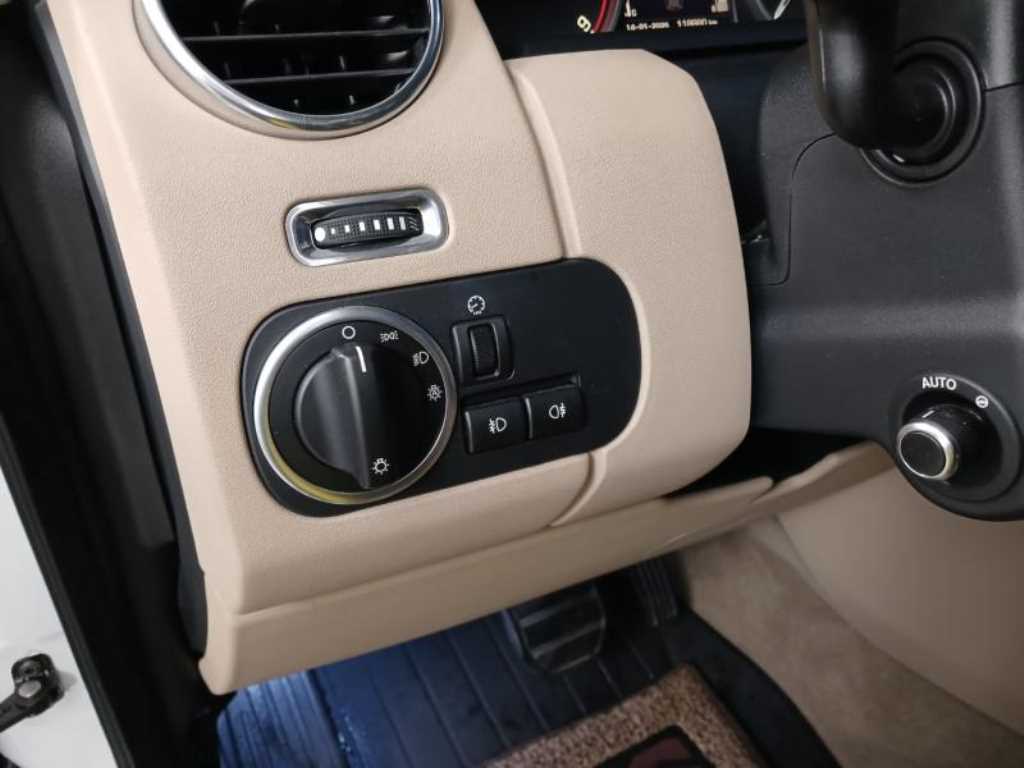 랜드로버 디스커버리4 3.0 SDV6 HSE - 이미지 12