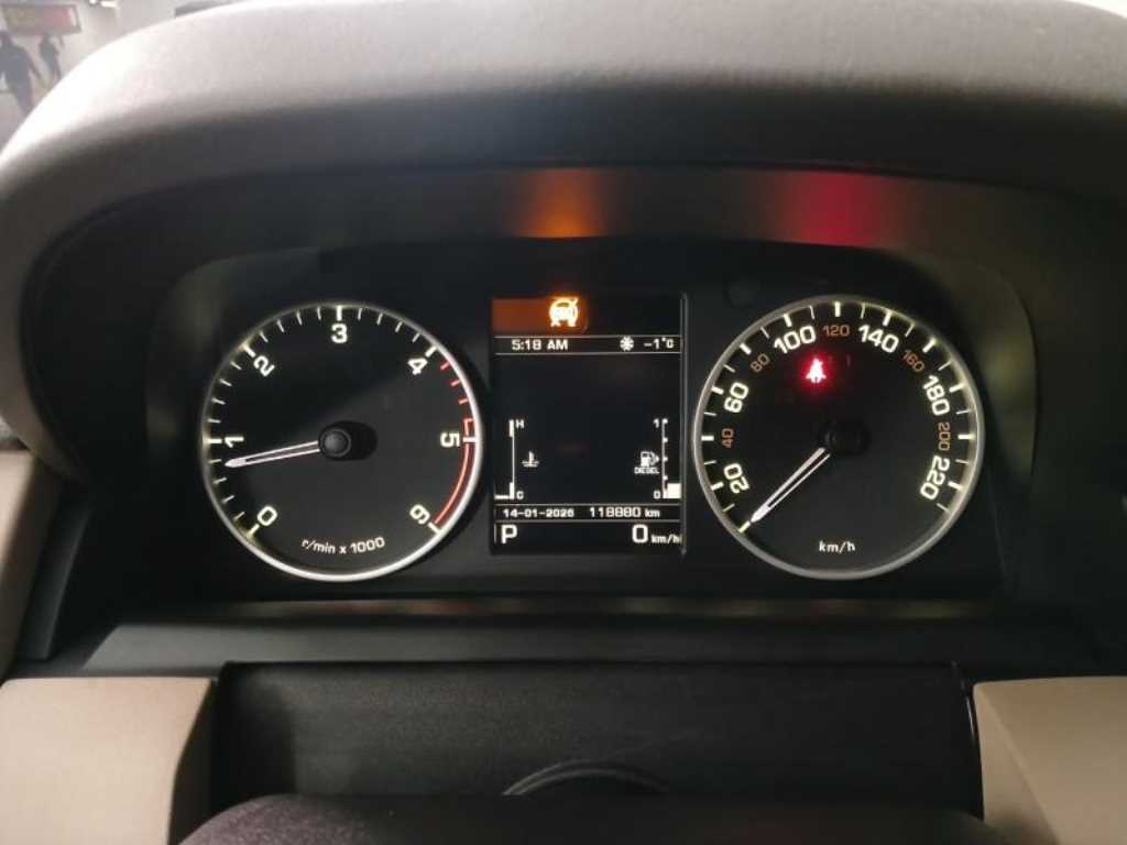 랜드로버 디스커버리4 3.0 SDV6 HSE - 이미지 4