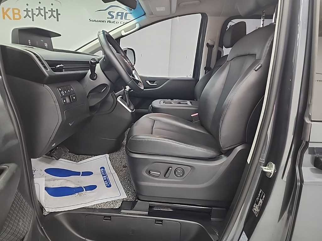 현대 스타리아 2.2 디젤 투어러 9인승 4WD 모던 - 이미지 5