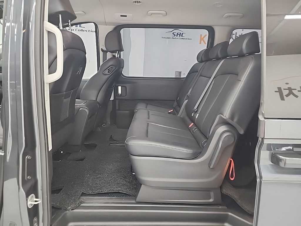 현대 스타리아 2.2 디젤 투어러 9인승 4WD 모던 - 이미지 19