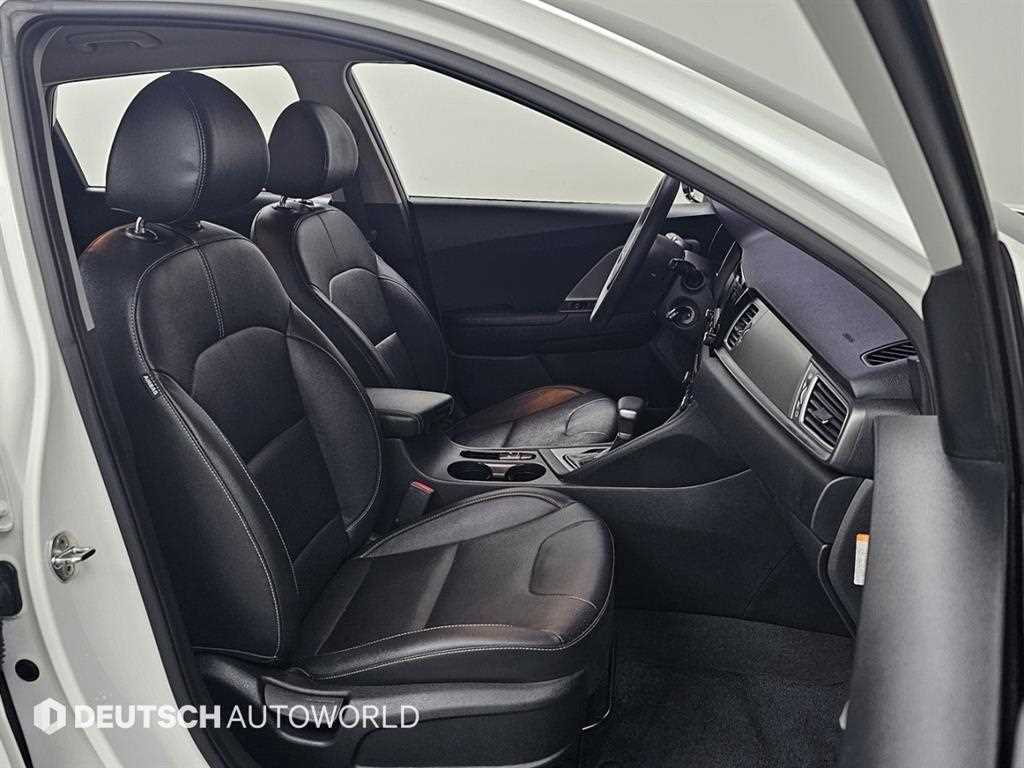 기아 니로 1.6 하이브리드 럭셔리