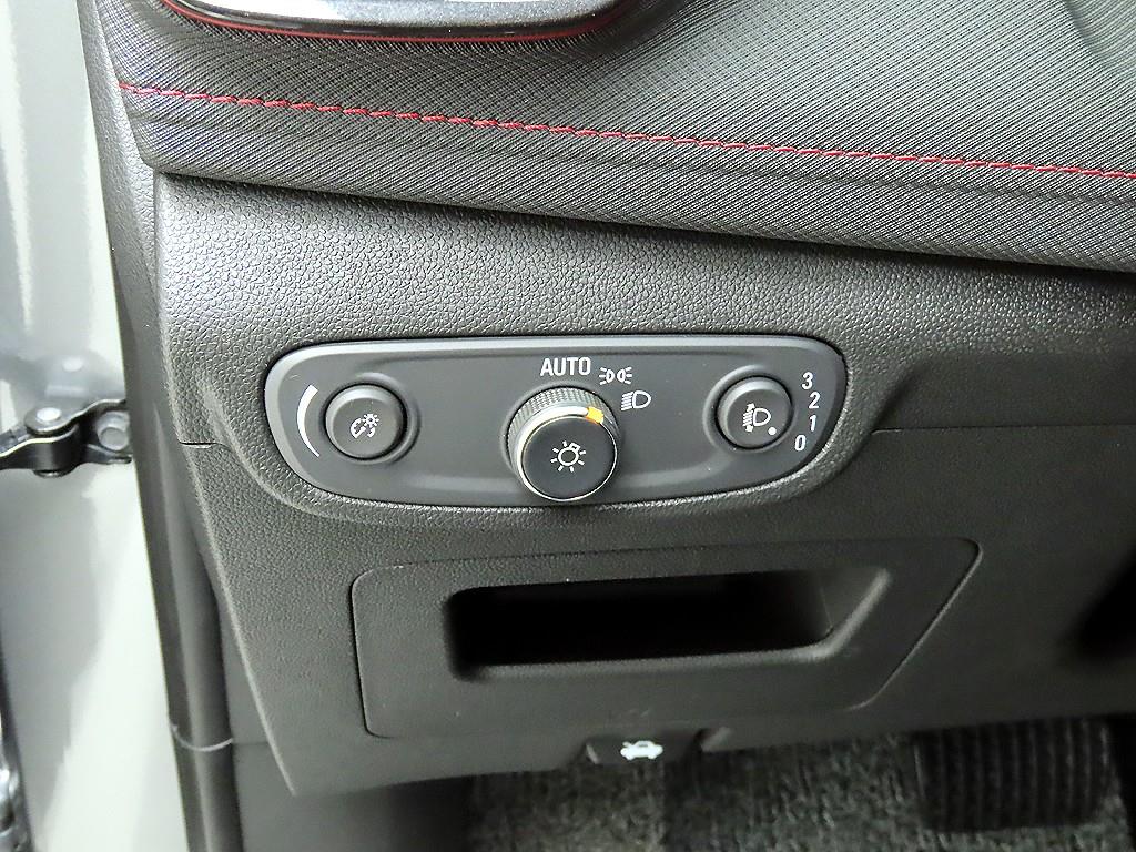 쉐보레 (대우) 더 뉴트레일블레이저 1.35 가솔린 RS - 이미지 20