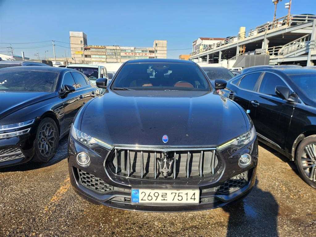 마세라티 르반떼 3.0 디젤 그란루쏘 - 이미지 2