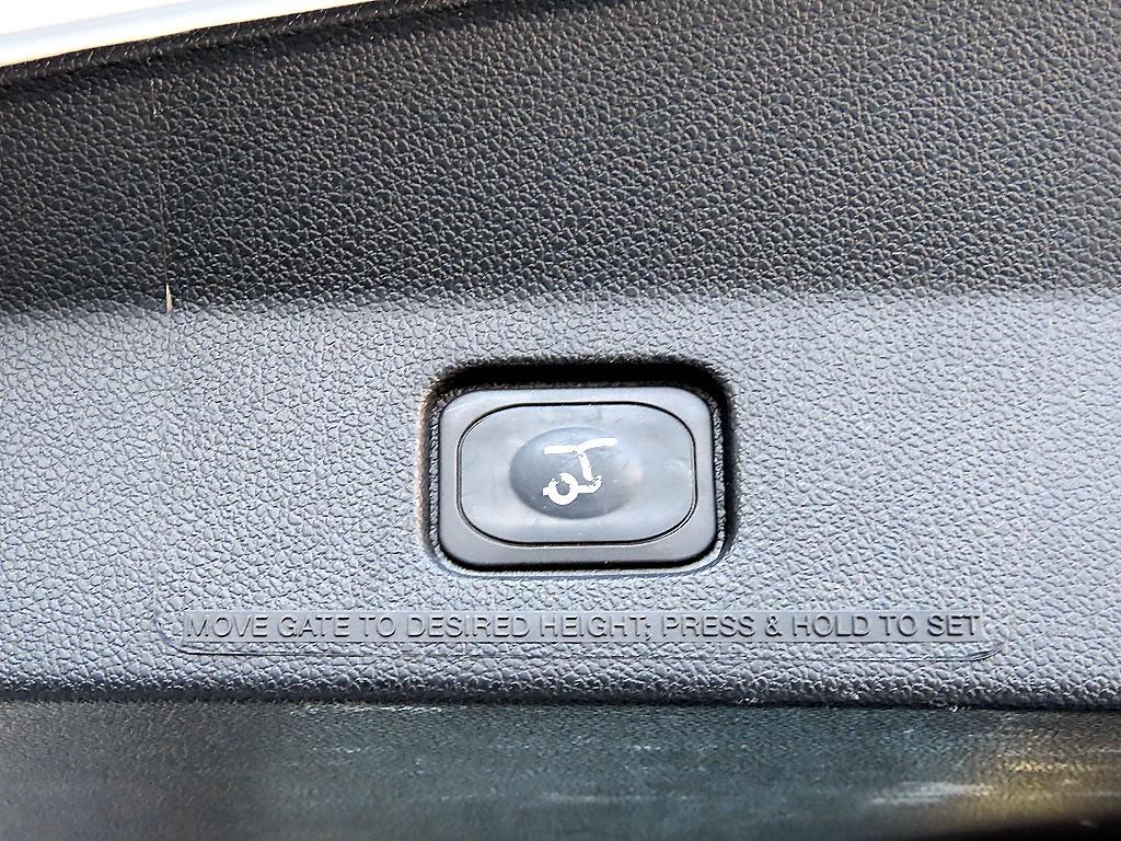 포드 익스플로러(5세대) 2.3 AWD 리미티드 - 이미지 3