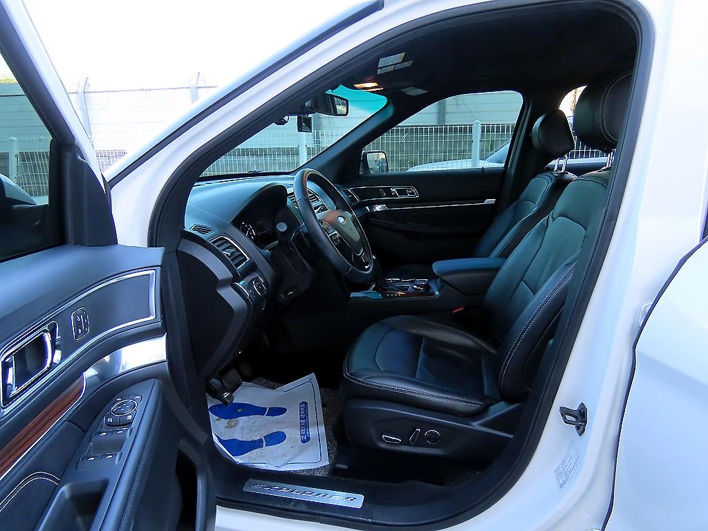 포드 익스플로러(5세대) 2.3 AWD 리미티드 - 이미지 8