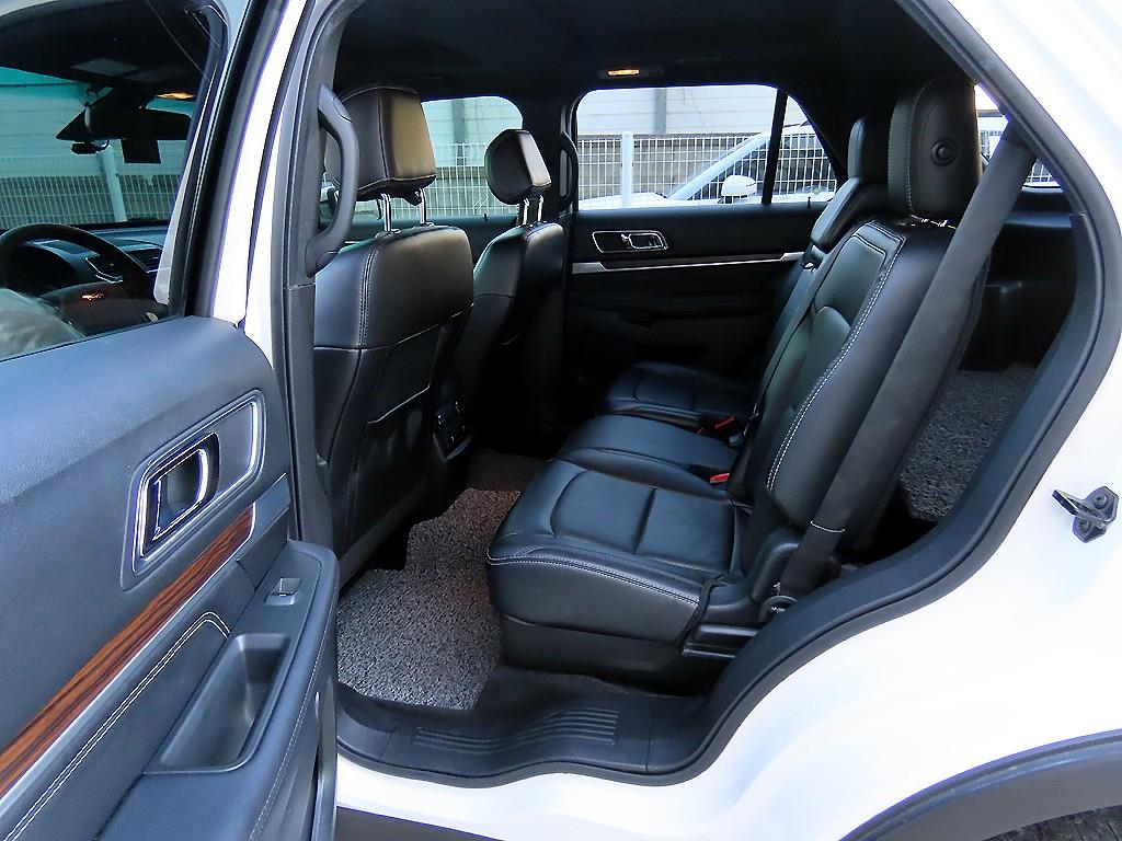 포드 익스플로러(5세대) 2.3 AWD 리미티드 - 이미지 14