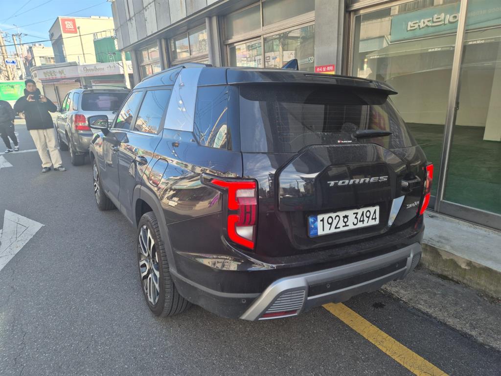 KG모빌리티(쌍용) 토레스 1.5 GDI-T 2WD T7 - 이미지 5