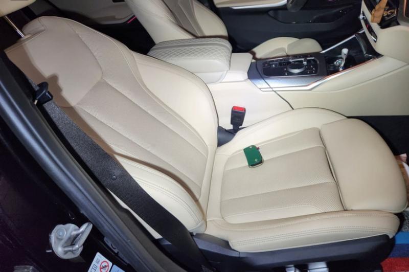 BMW 3시리즈(7세대) 330e M 스포츠 팩