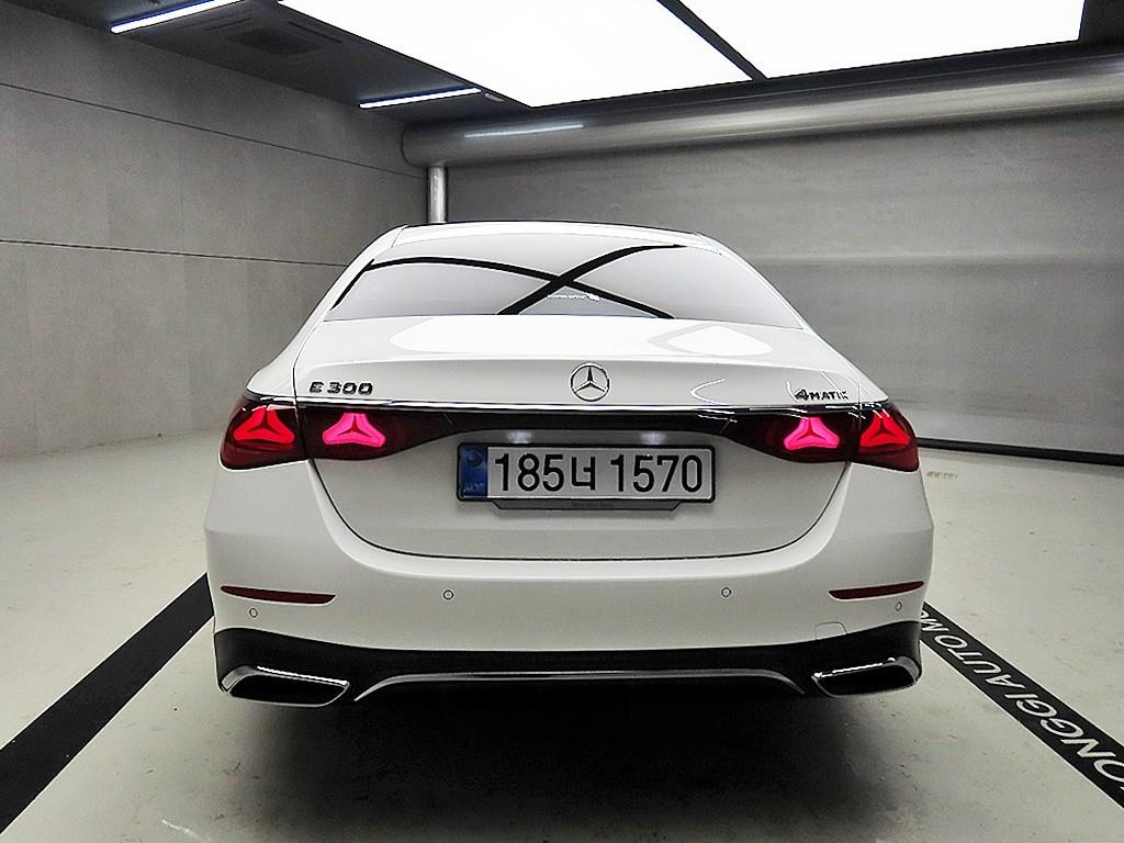 벤츠 E클래스(6세대) E300 4매틱 AMG 라인 - 이미지 12
