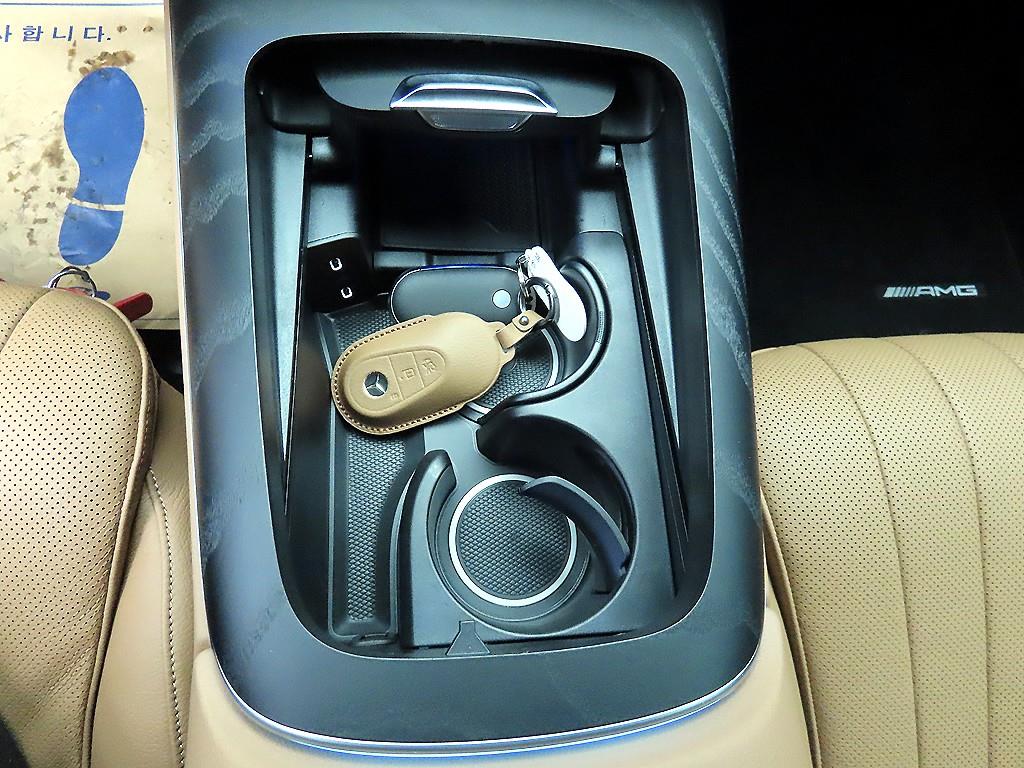 벤츠 E클래스(6세대) E300 4매틱 AMG 라인 - 이미지 5