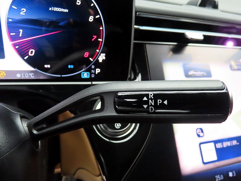 벤츠 E클래스(6세대) E300 4매틱 AMG 라인 - 이미지 16