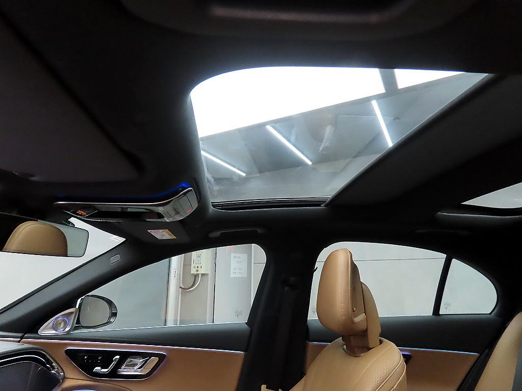 벤츠 E클래스(6세대) E300 4매틱 AMG 라인 - 이미지 8