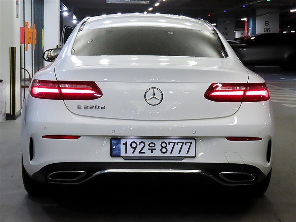 벤츠 E클래스(5세대) 쿠페 E220d - 이미지 10