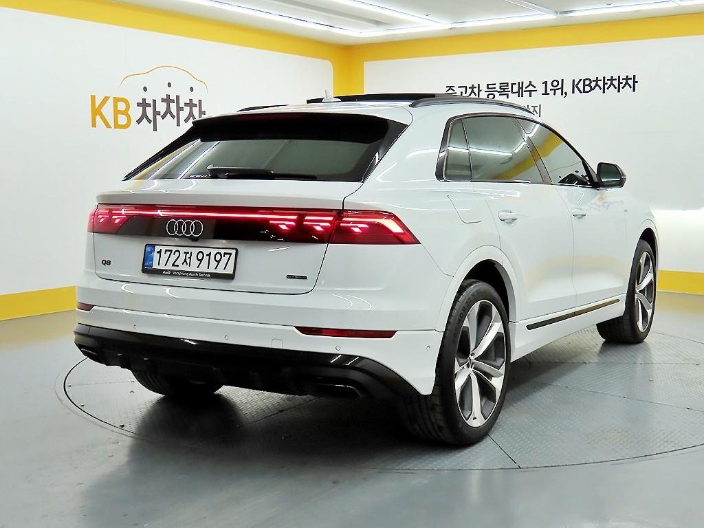 아우디 Q8 50 TDI 콰트로 프리미엄 - 이미지 14