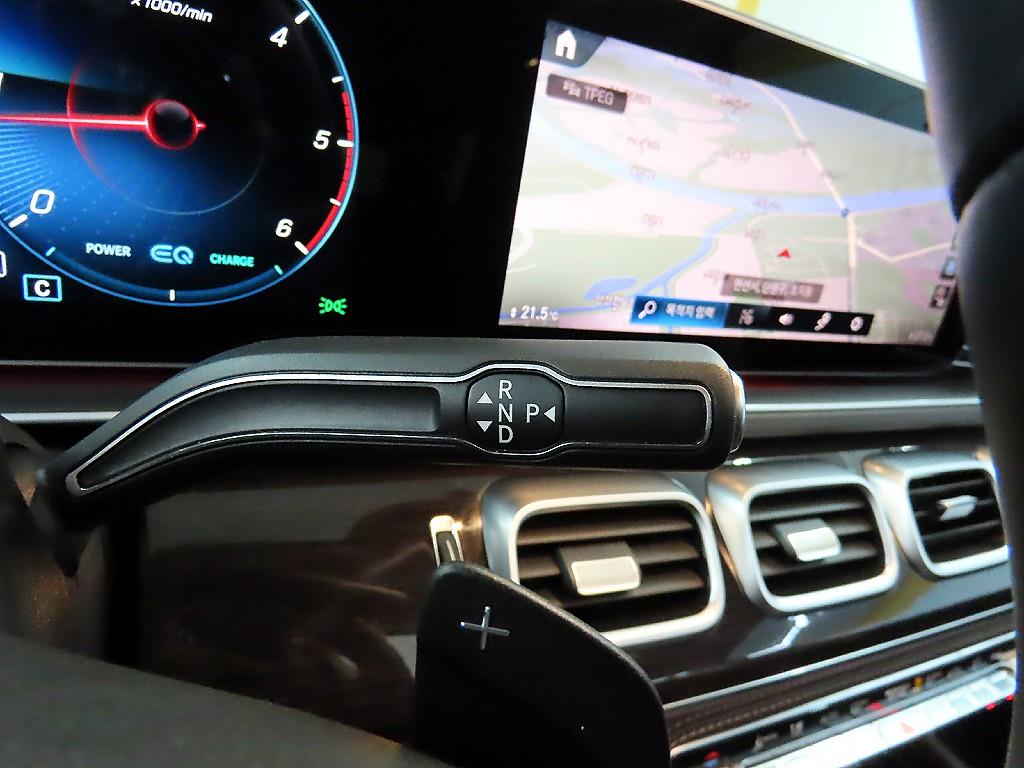 벤츠 GLE클래스(4세대) GLE 300d 4매틱 - 이미지 8