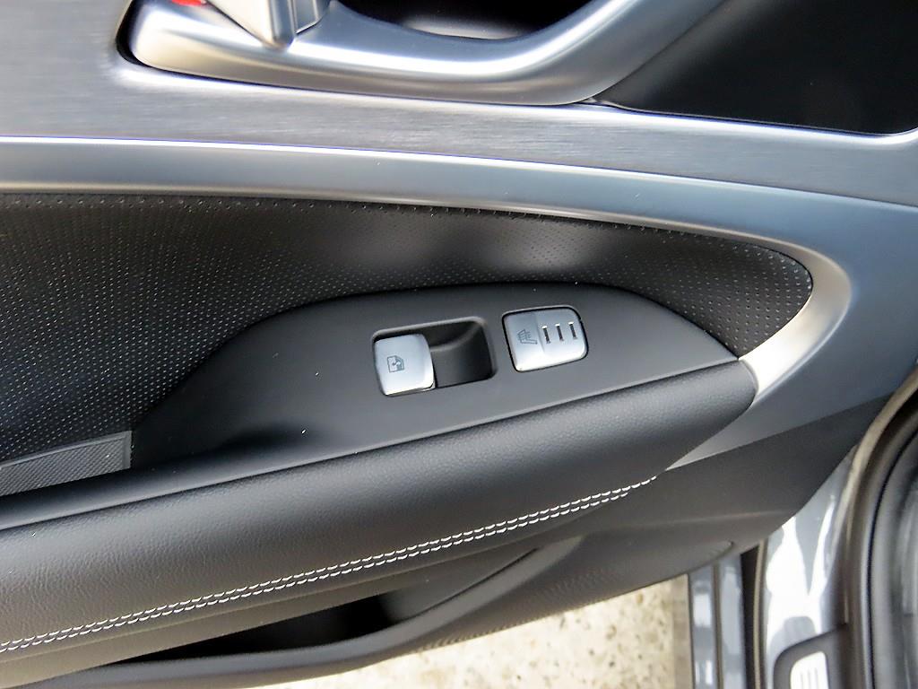 제네시스 G70 2.0T 스포츠 패키지 - 이미지 19