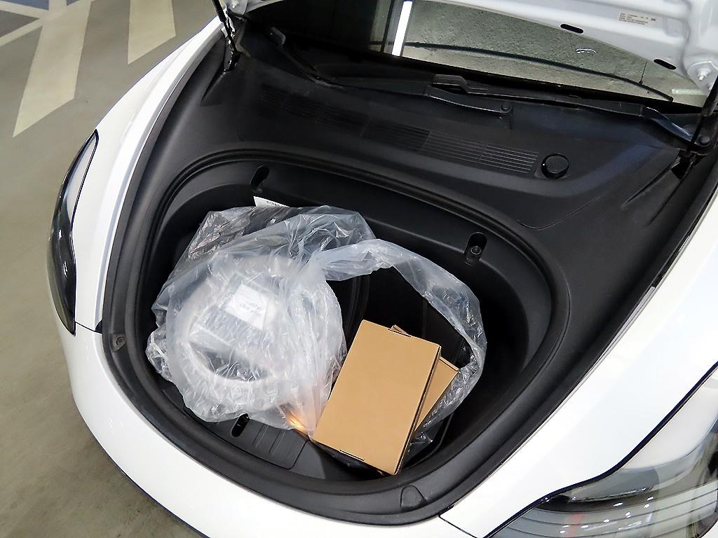 테슬라 모델 3 AWD 퍼포먼스 - 이미지 16