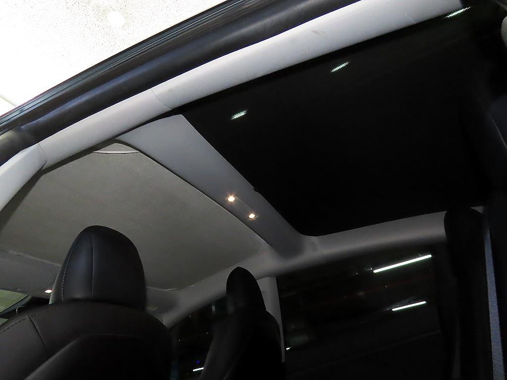 테슬라 모델 3 AWD 퍼포먼스 - 이미지 12