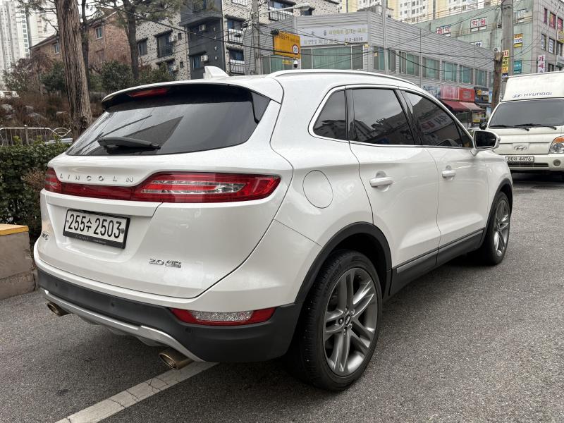 링컨 MKC 2.0L 에코부스트 리저브 - 이미지 14