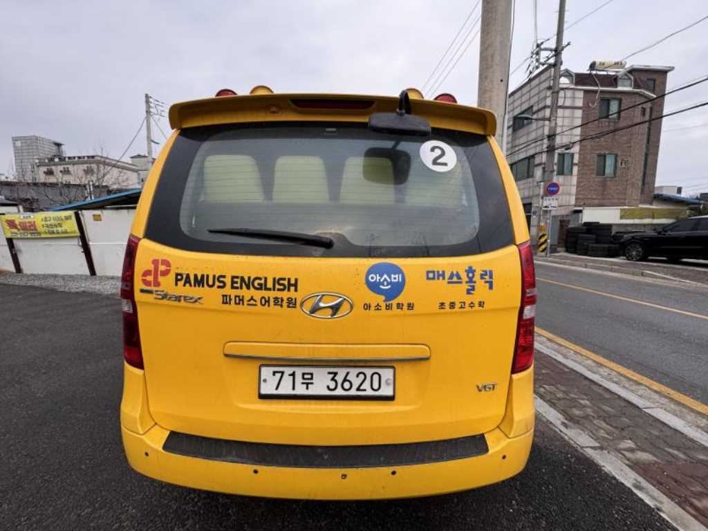 현대 그랜드스타렉스 어린이보호차 15인승 - 이미지 3