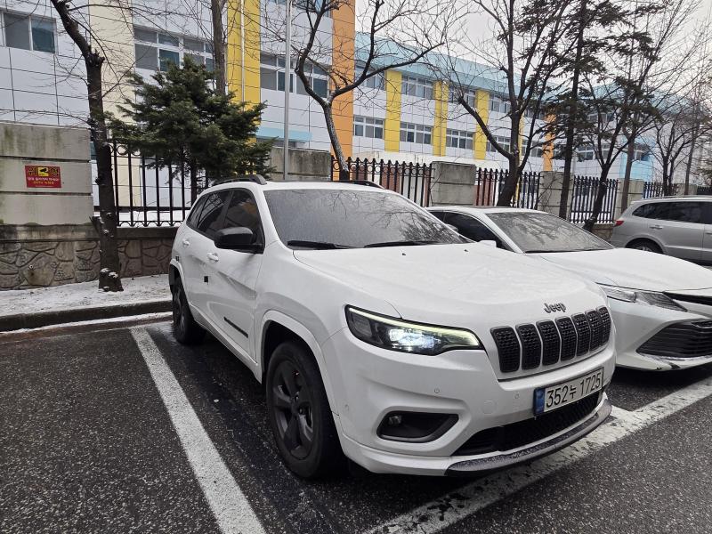 지프 체로키(KL) 2.4 AWD 80주년 - 이미지 4
