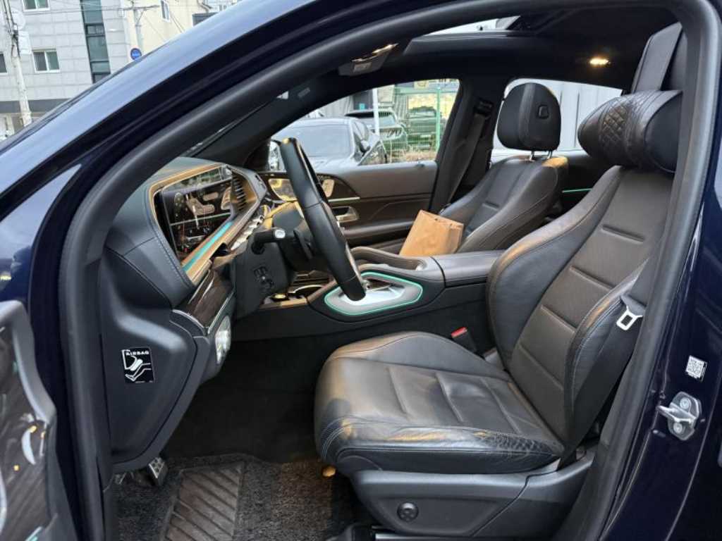 벤츠 GLE클래스(4세대) GLE 400d 4매틱 쿠페 - 이미지 10