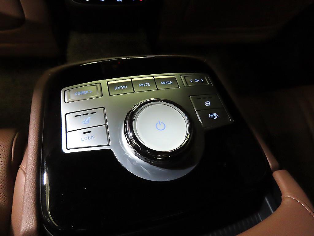 제네시스 더 올뉴G80 가솔린 2.5 2WD 기본형 - 이미지 19