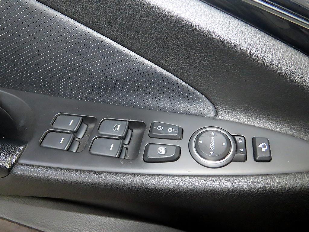 현대 YF쏘나타 Y20 탑 고급형 - 이미지 17