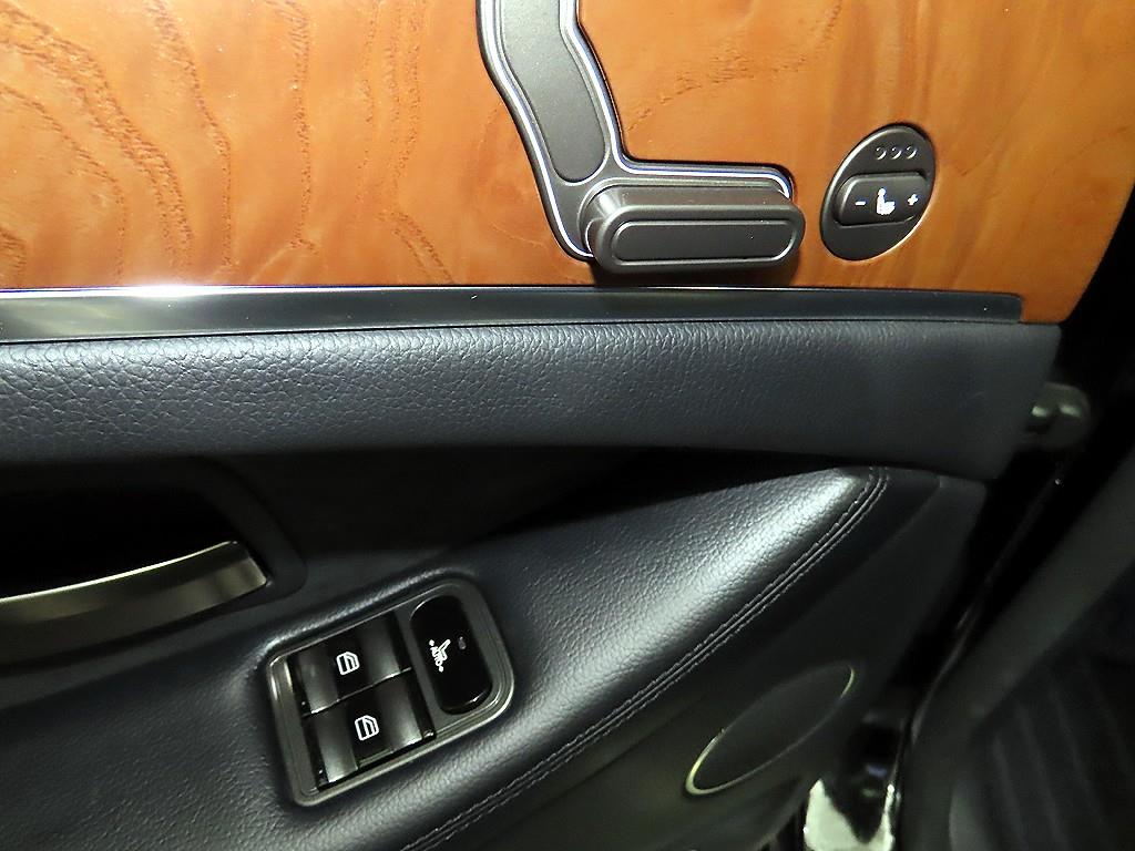 KG모빌리티(쌍용) 뉴 체어맨 W CW700 4TRONIC VIP - 이미지 17