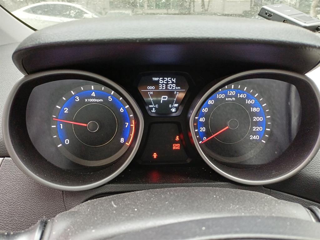 현대 아반떼MD M16 GDi 럭셔리 - 이미지 2