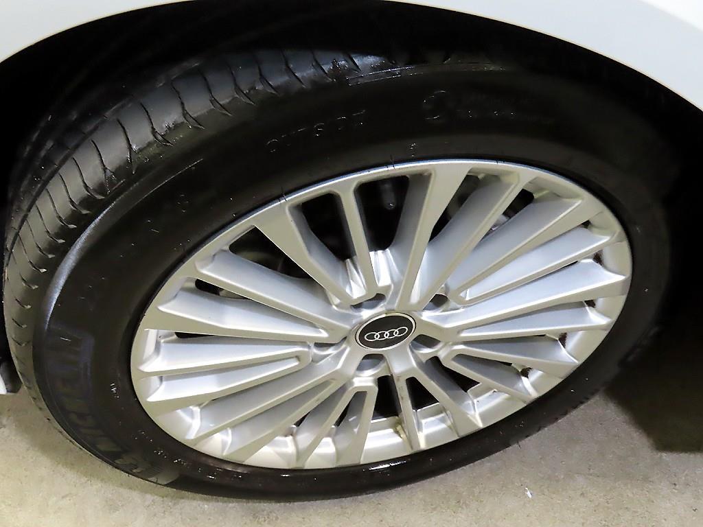 아우디 A6(5세대) 40 TDI 프리미엄 - 이미지 13