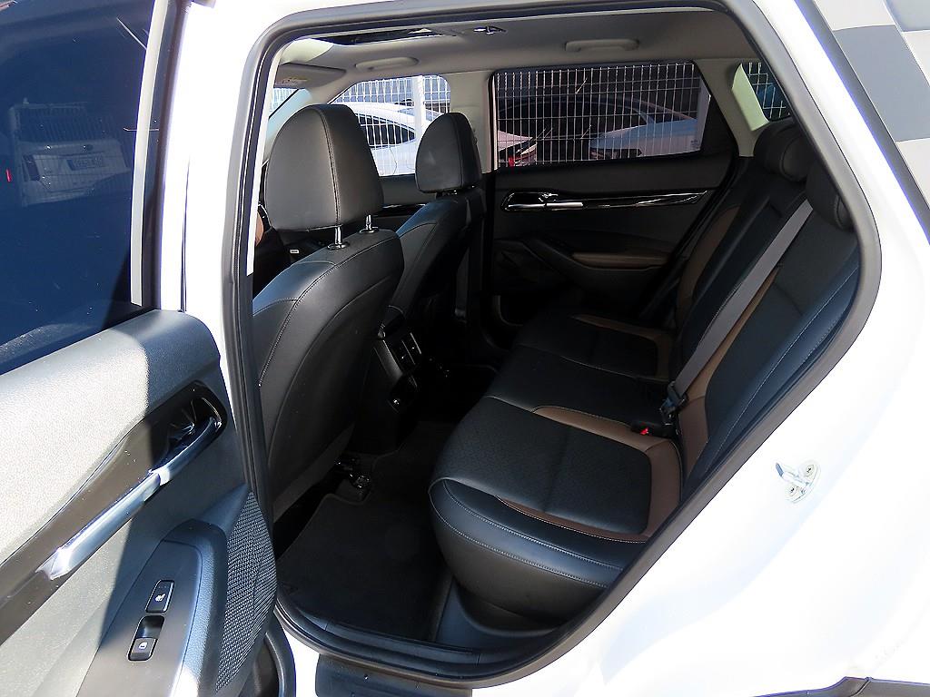 기아 셀토스 1.6 가솔린 2WD 시그니처 - 이미지 3