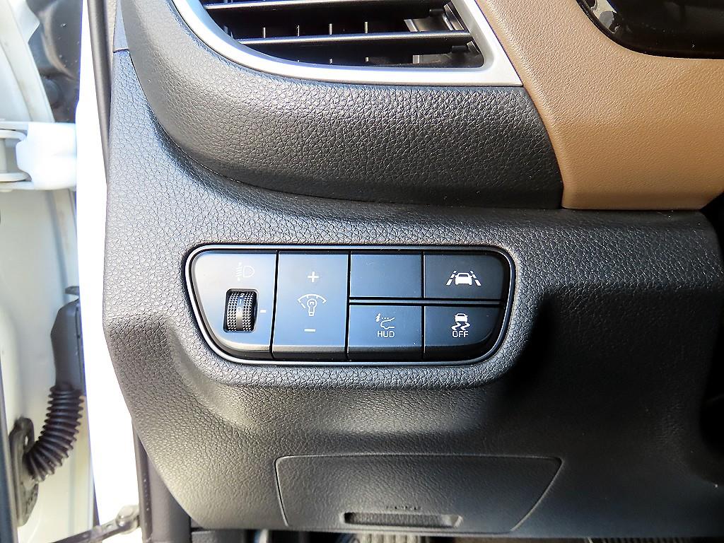 기아 셀토스 1.6 가솔린 2WD 시그니처 - 이미지 5