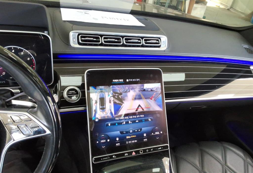 벤츠 S클래스(7세대) 마이바흐 S580 4매틱 - 이미지 4