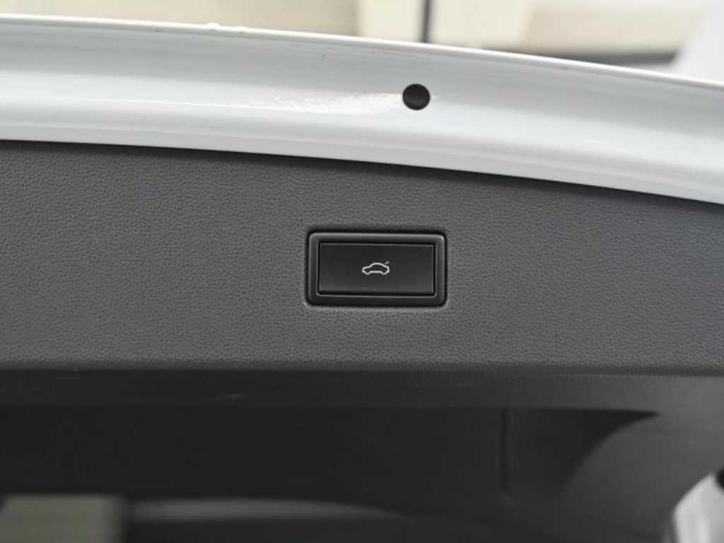 폭스바겐 티구안(2세대) 2.0 TDI 프레스티지 - 이미지 13