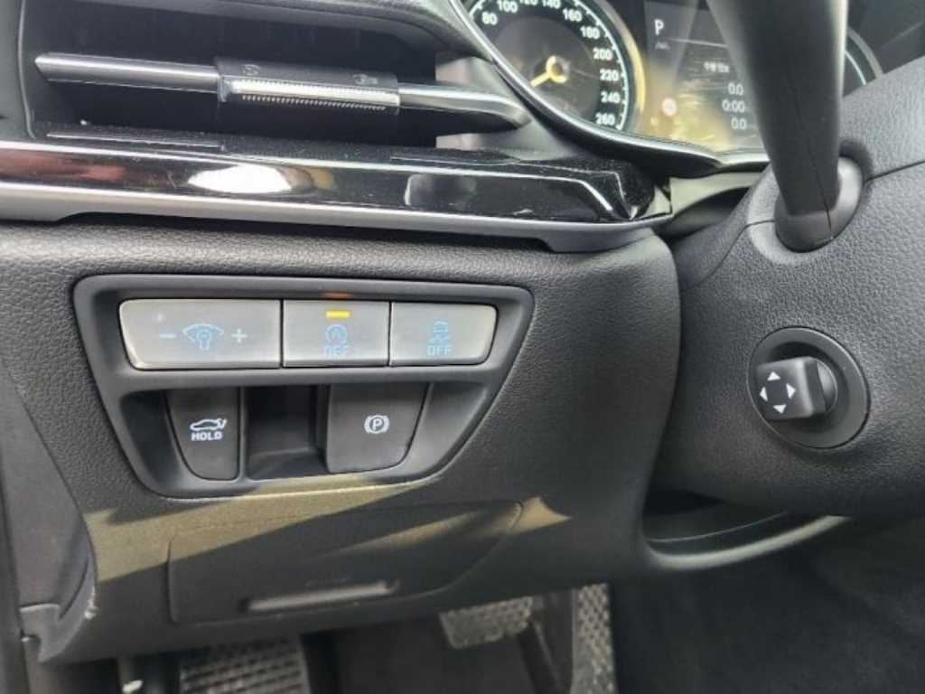 제네시스 더 올뉴G80 가솔린 2.5 2WD 기본형 - 이미지 6