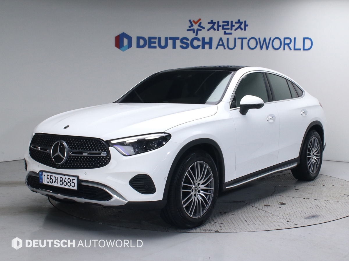 벤츠 GLC클래스(2세대) GLC 300 4매틱 쿠페 아방가르드 - 이미지 2