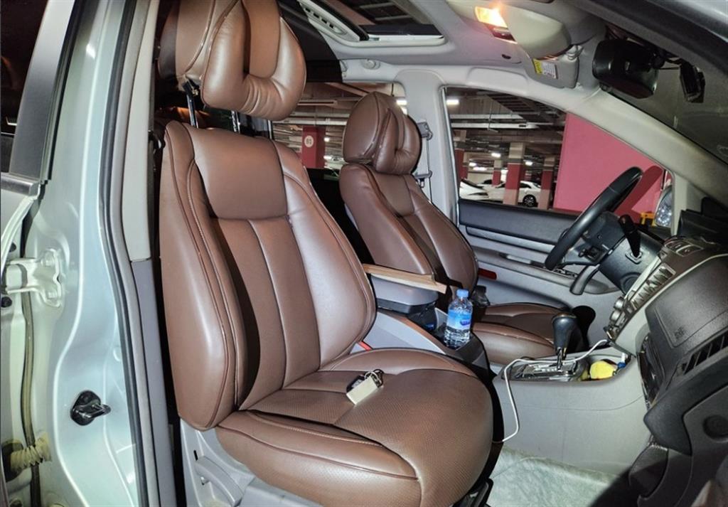 KG모빌리티(쌍용) 코란도 투리스모 2.0 4WD 9인승 익스트림 - 이미지 4